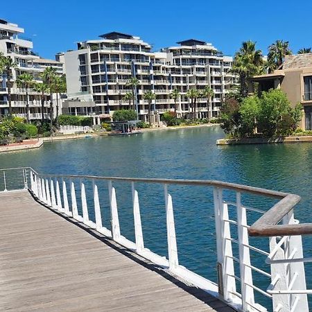 V&A Waterfront Marina Family Apartment 101 Altmore Kapstaden Exteriör bild
