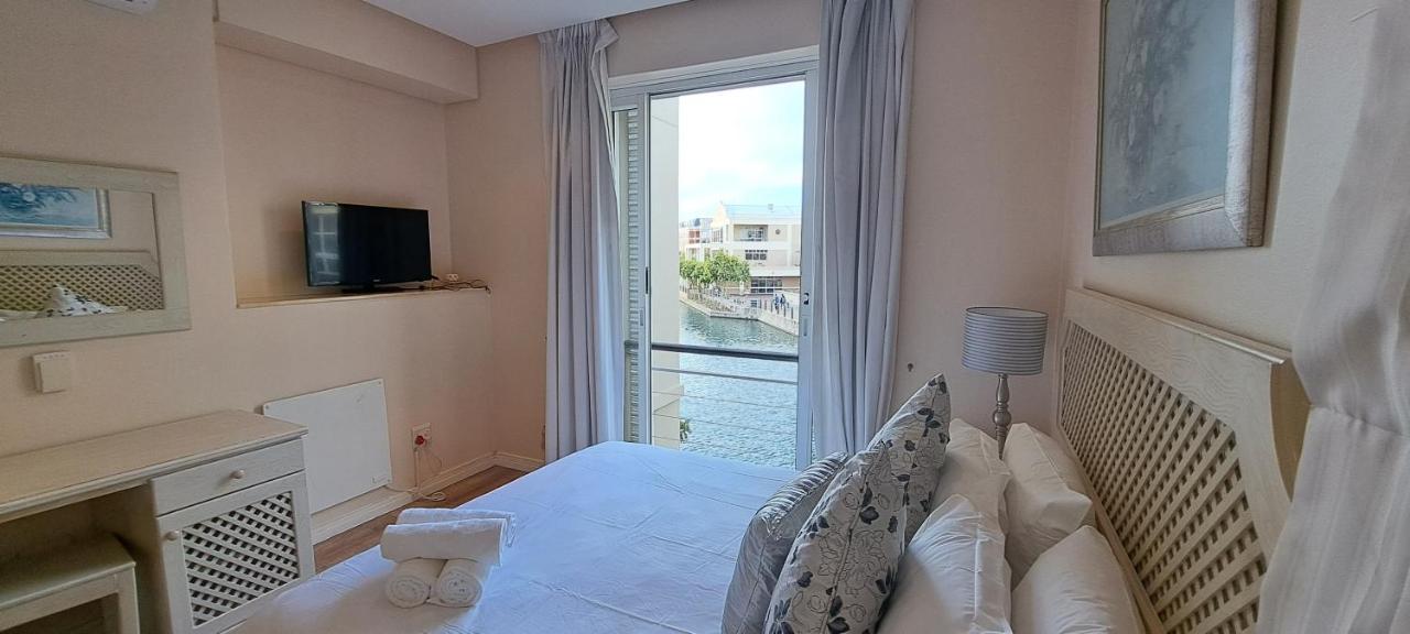 V&A Waterfront Marina Family Apartment 101 Altmore Kapstaden Exteriör bild
