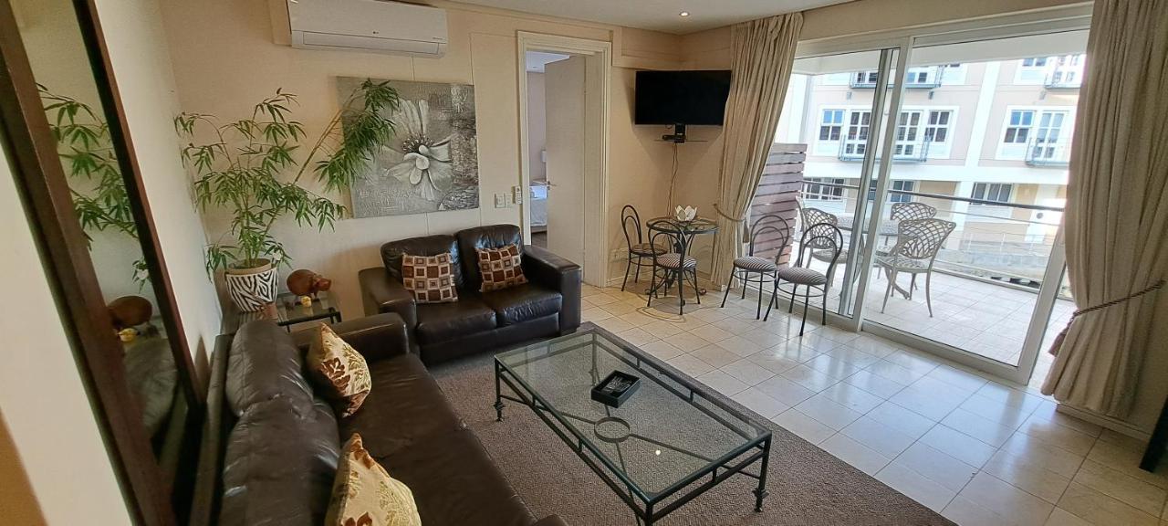V&A Waterfront Marina Family Apartment 101 Altmore Kapstaden Exteriör bild